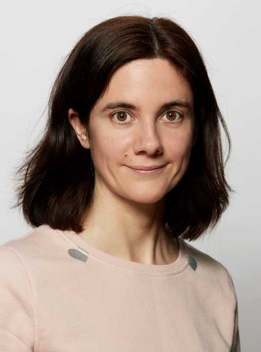 Portrait photo of Samantha Foulger