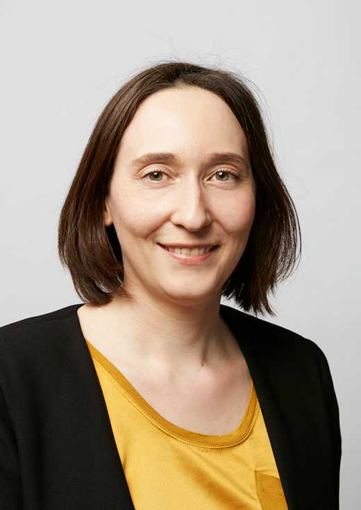 Portrait photo of Claudia Lienhard