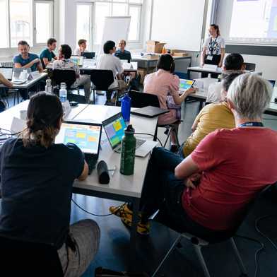 Workshop Situation mit ca. 20 Personen in einer Räumlichkeit der ETH Zürich